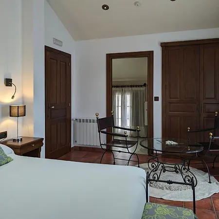 ホテル Marouco ア・グアルダ